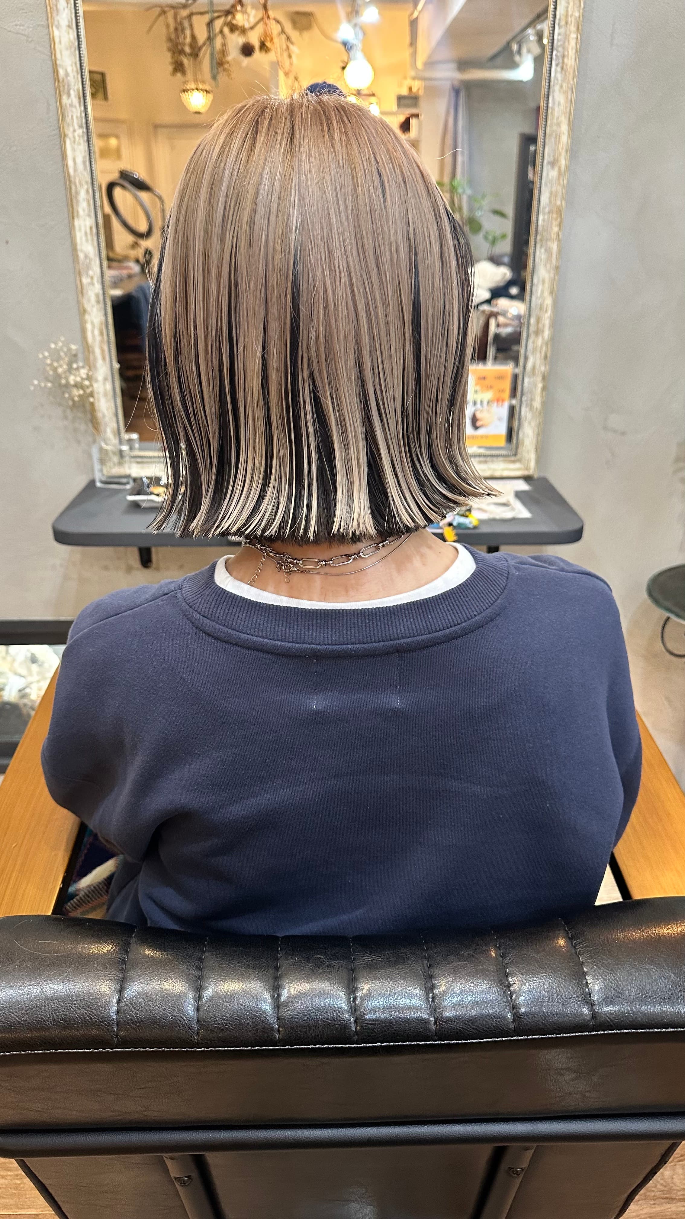 赤みのある上品なアップスタイル
